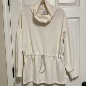 Te Verde Cream Cowl Neck Sweatshirt with Drawstring